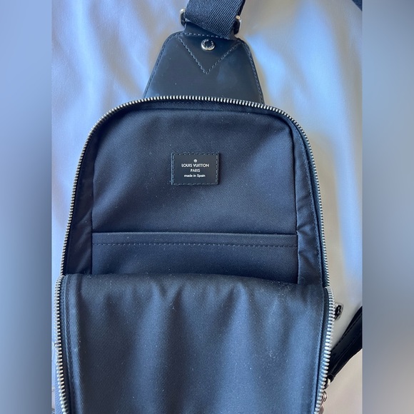 LOUIS VUITTON SLINGER MONOGRAM - Picture 7 of 7